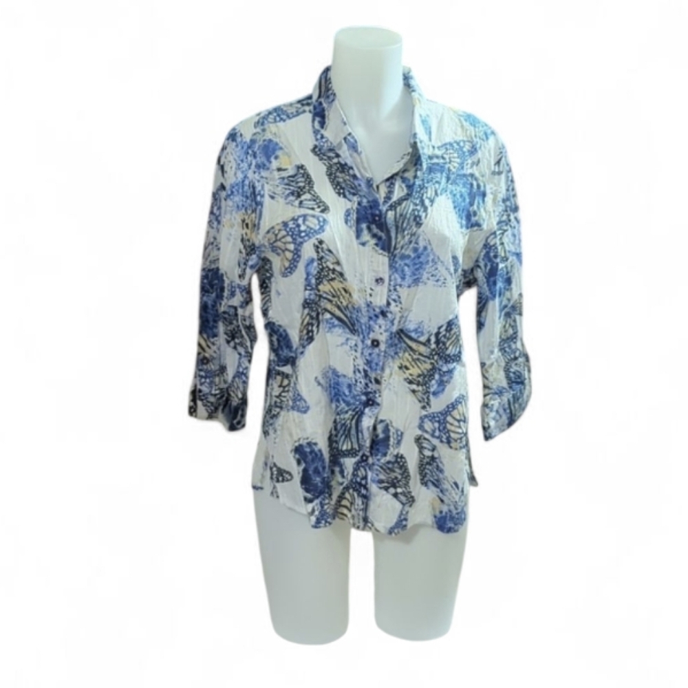 Size L Northern Traditions Blue and White Butterfly Print Blouse